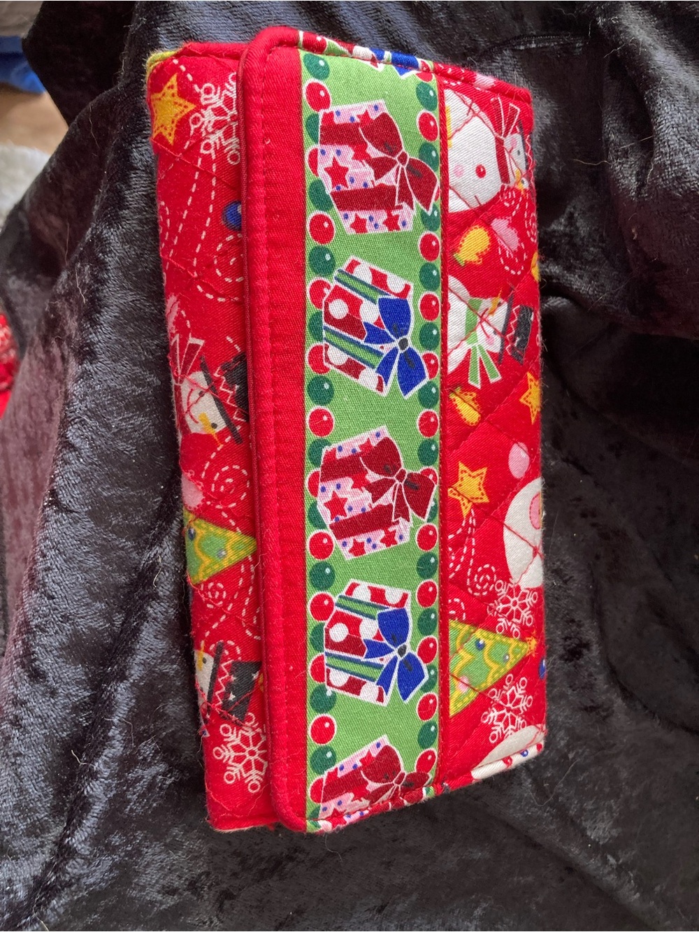 Quilted Red Holiday Snowman Tote Bag w/Matching Wallet - Picture 13 of 16